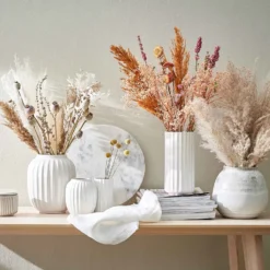 LIV Vase